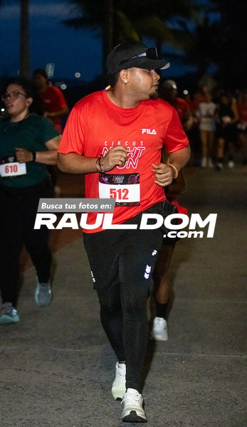 NightRun-elguillephoto-9260.jpg