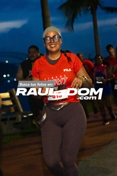 NightRun-elguillephoto-9261.jpg