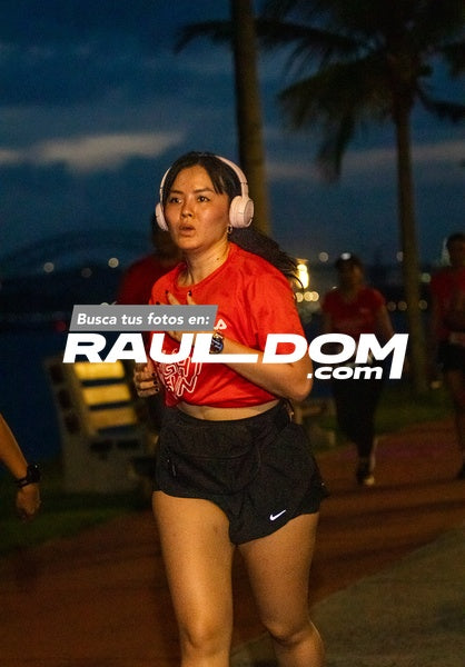 NightRun-elguillephoto-9263.jpg