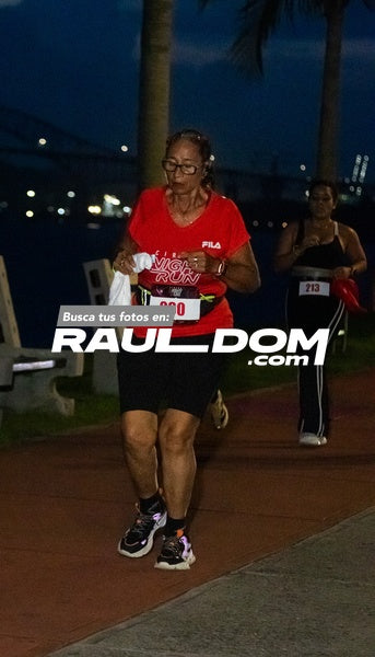 NightRun-elguillephoto-9289.jpg