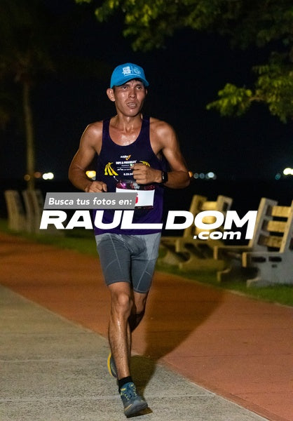 NightRun-elguillephoto-9325.jpg