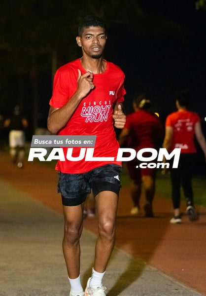 NightRun-elguillephoto-9331.jpg