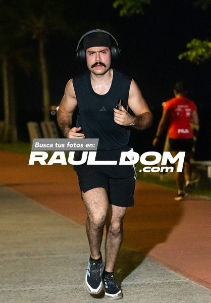 NightRun-elguillephoto-9355.jpg