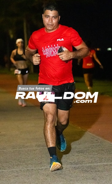 NightRun-elguillephoto-9359.jpg