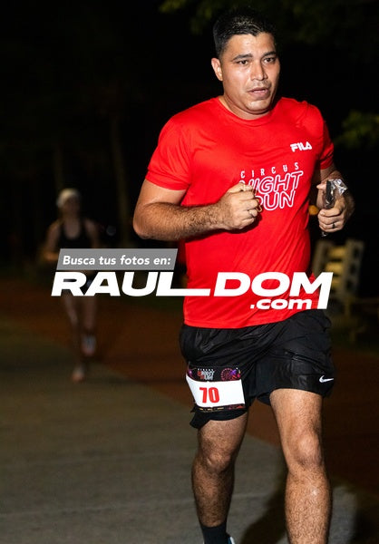 NightRun-elguillephoto-9360.jpg