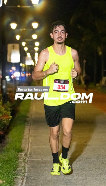 NightRun-elguillephoto-9383.jpg