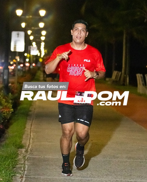 NightRun-elguillephoto-9387.jpg