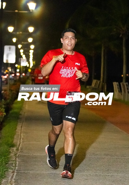 NightRun-elguillephoto-9388.jpg