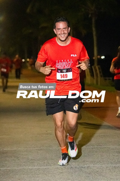 NightRun-elguillephoto-9393.jpg