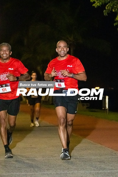 NightRun-elguillephoto-9407.jpg