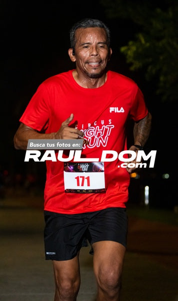 NightRun-elguillephoto-9410.jpg
