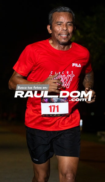 NightRun-elguillephoto-9411.jpg