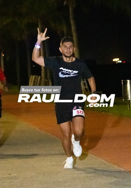 NightRun-elguillephoto-9414.jpg