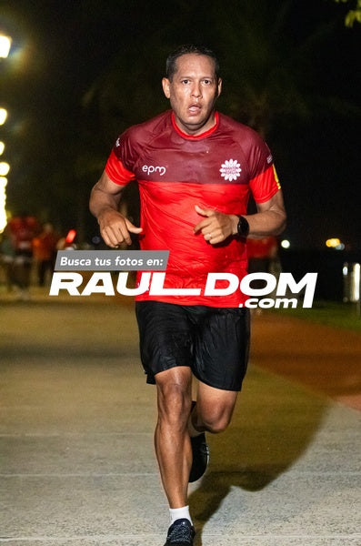 NightRun-elguillephoto-9433.jpg