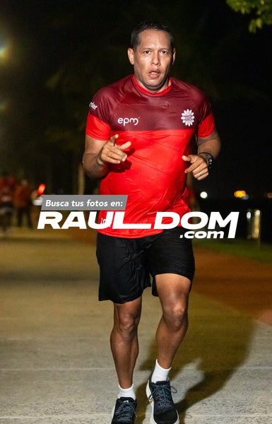 NightRun-elguillephoto-9434.jpg