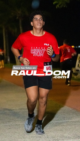 NightRun-elguillephoto-9452.jpg