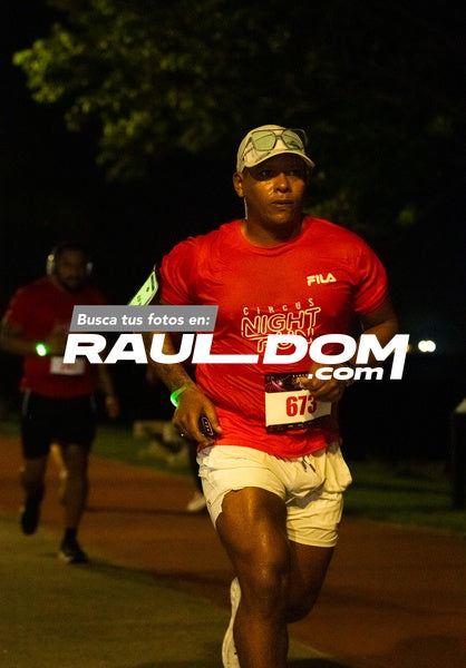 NightRun-elguillephoto-9464.jpg