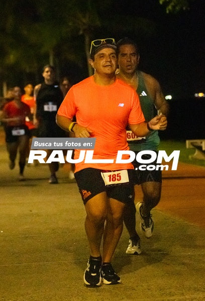 NightRun-elguillephoto-9473.jpg