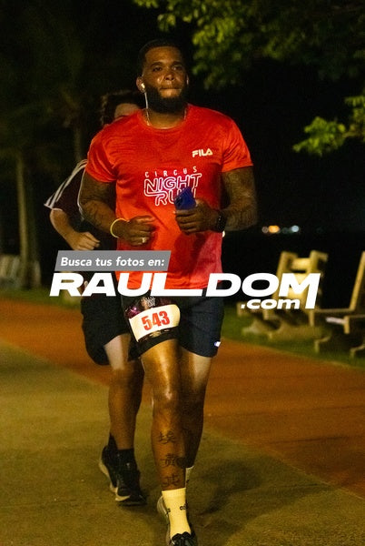 NightRun-elguillephoto-9507.jpg