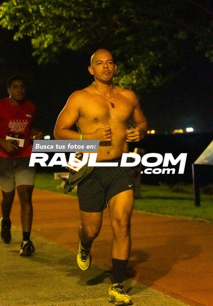 NightRun-elguillephoto-9512.jpg