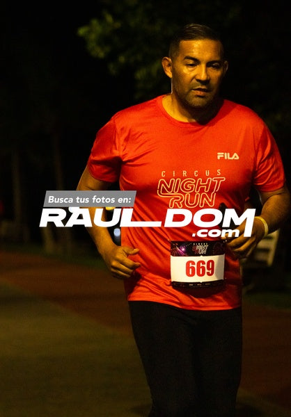 NightRun-elguillephoto-9516.jpg