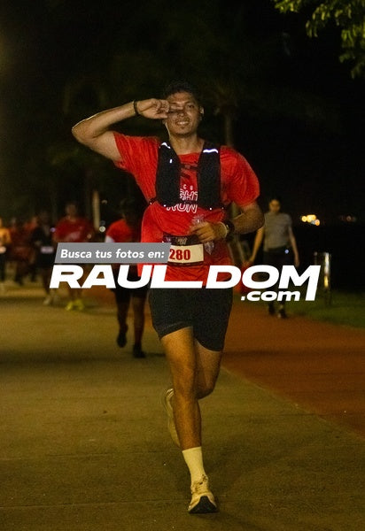 NightRun-elguillephoto-9528.jpg