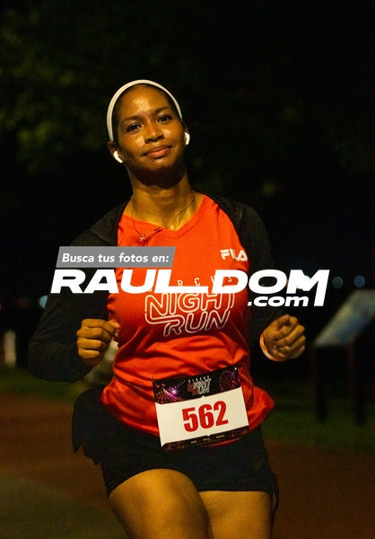 NightRun-elguillephoto-9551.jpg