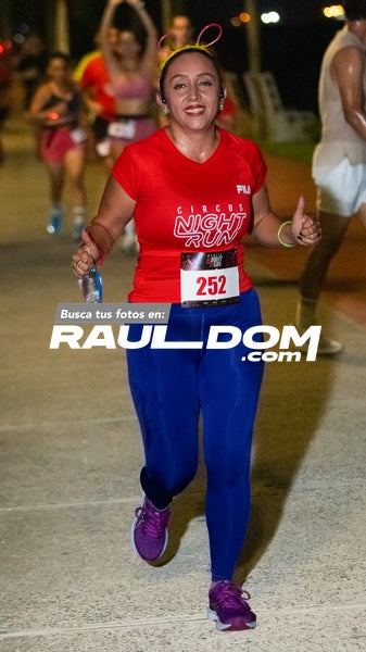 NightRun-elguillephoto-9593.jpg