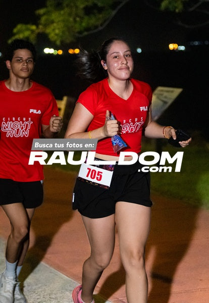 NightRun-elguillephoto-9606.jpg