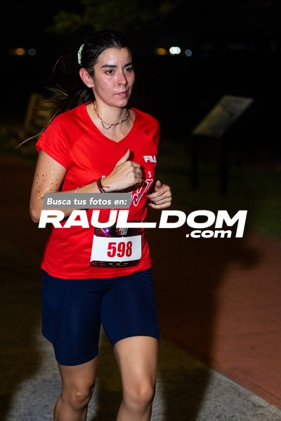 NightRun-elguillephoto-9634.jpg