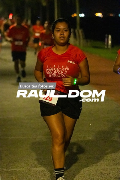 NightRun-elguillephoto-9673.jpg