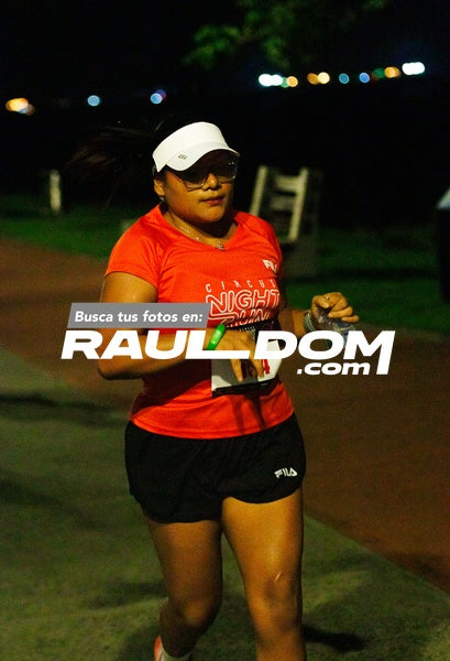 NightRun-elguillephoto-9769.jpg