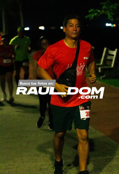 NightRun-elguillephoto-9771.jpg