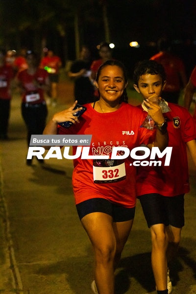 NightRun-elguillephoto-9791.jpg