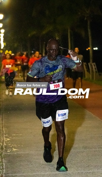 NightRun-elguillephoto-9804.jpg