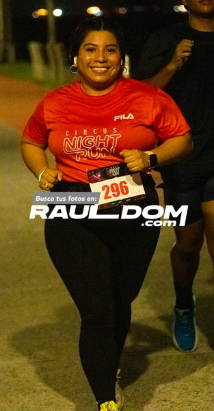 NightRun-elguillephoto-9818.jpg