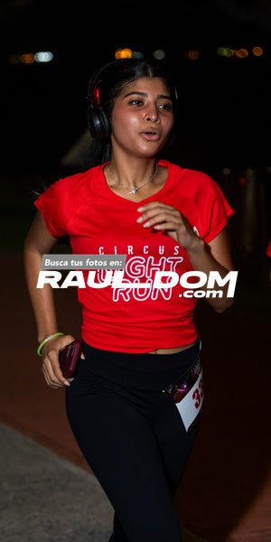 NightRun-elguillephoto-9822.jpg