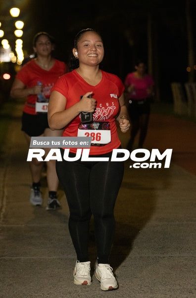 NightRun-elguillephoto-9848.jpg