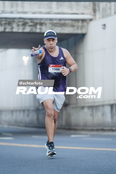 PanamaCityMarathon-achtarfoto-103104.jpg