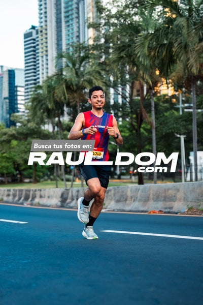 PanamaCityMarathon-morninsito-1139.jpg
