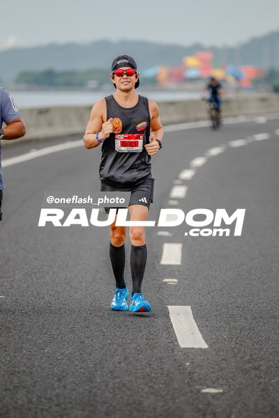 PanamaCityMarathon-oneflashphoto-2004.jpg