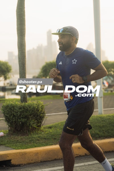 PanamaCityMarathon-shooterpa-05281.jpg