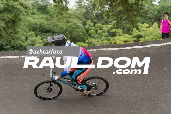 SegundaValidaAireBMX-achtarfoto-100423.jpg