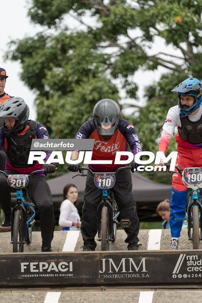 SegundaValidaAireBMX-achtarfoto-100809.jpg