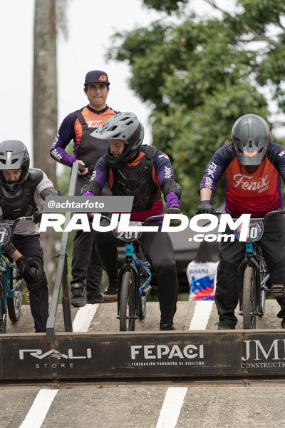 SegundaValidaAireBMX-achtarfoto-100810.jpg