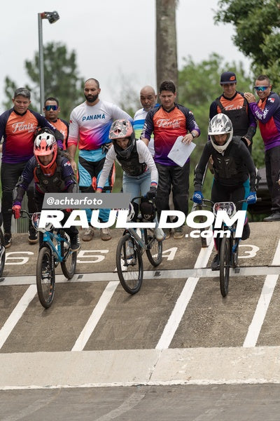 SegundaValidaAireBMX-achtarfoto-101103.jpg
